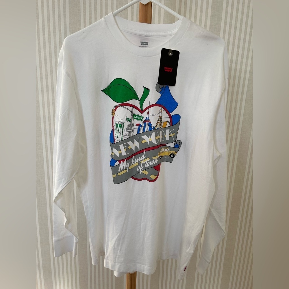 Levi's New York Big Apple Graphic Long Sleeve Shirt Size Medium 100% Cotton NWT